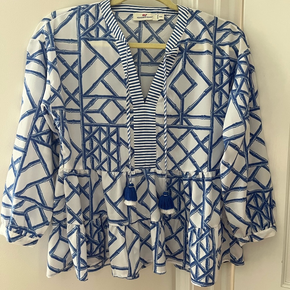 Vineyard Vines Blue and White Tiered Top with tassels size XXS
